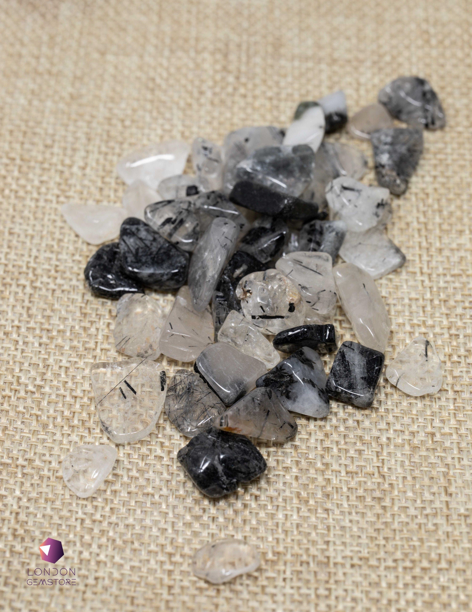 Black Rutile Root Chakra Crystal Gravel for Fish Tank Decor